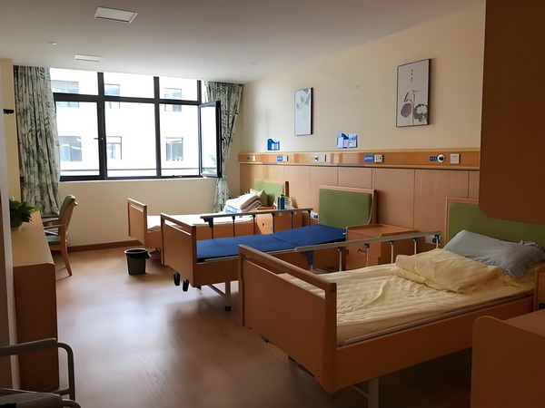 程潇曾确诊精神疾病与梁朝伟传闻早真相大白